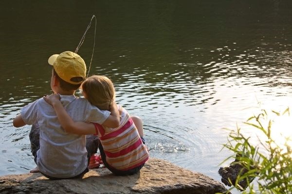 family-fun-children-fishing.jpg